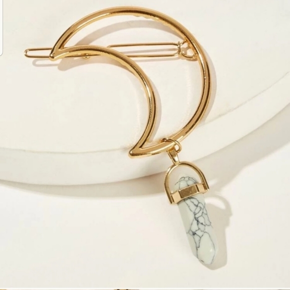 *Kendra* Pendant Moon Hair Clip - Picture 3 of 3